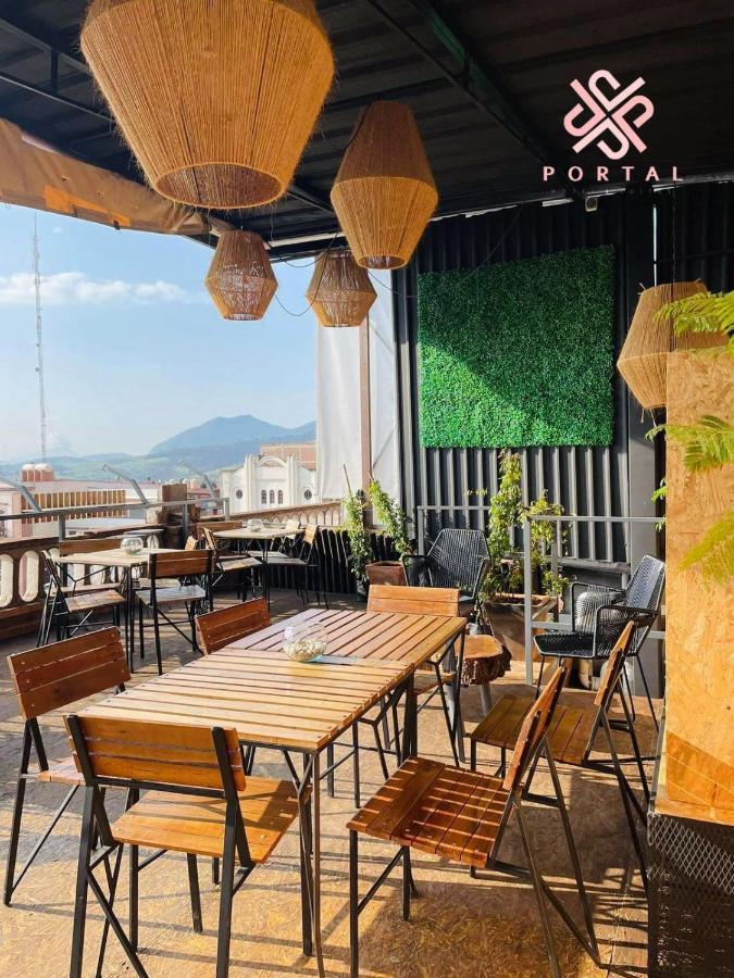 Hotel Portal & Suites Ciudad Hidalgo Εξωτερικό φωτογραφία
